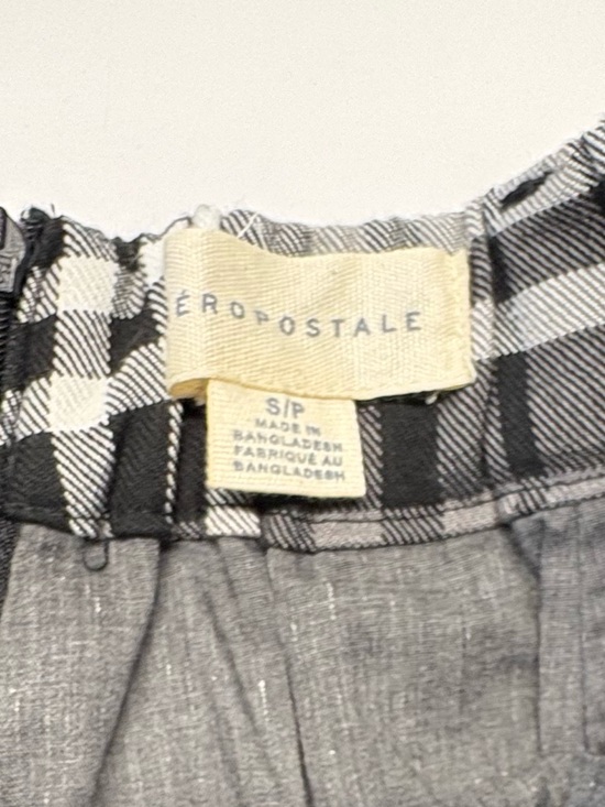 Aeropostale Black & Grey Plaid Skater Skort Size Small - Picture 3 of 8